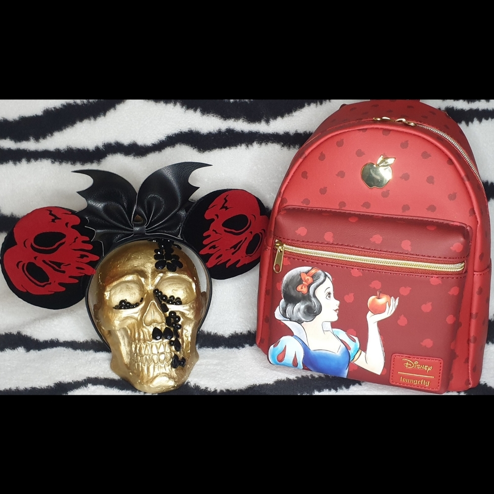 BUNDLE LOUNGEFLY SNOW WHITE WITH MATCHING EARS